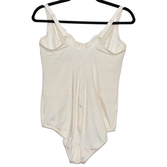 Maidenform Firm Control Shapewear Lace-Trim Body Shaper Bodysuit 38C - Picture 3 of 7